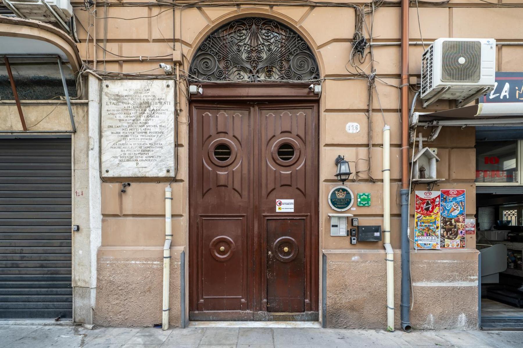 In The Center, Politeama District ! * Palermo